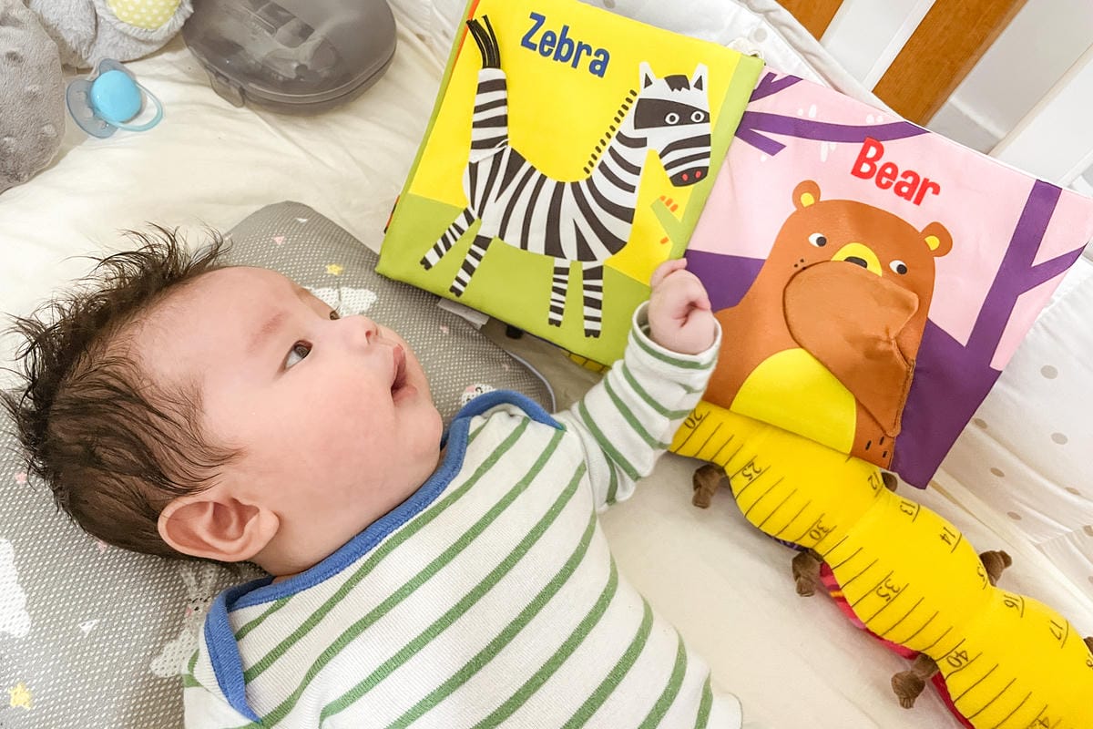 小牛津 育兒安撫神器開箱 365帽T熊故事機 布書 固齒器 企鵝寶貝 獨家首團114結團38A.jpg 小牛津 育兒安撫神器開箱 365帽T熊故事機 布書 固齒器 企鵝寶貝 獨家首團114結團38A.jpg