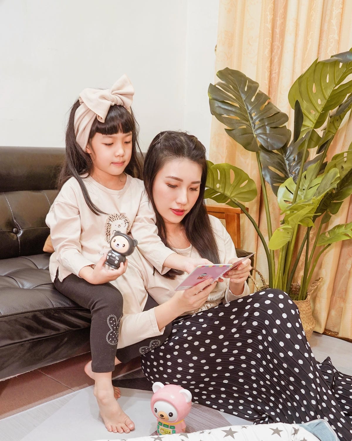 小牛津 育兒安撫神器開箱 365帽T熊故事機 布書 固齒器 企鵝寶貝 獨家首團114結團28.JPG 小牛津 育兒安撫神器開箱 365帽T熊故事機 布書 固齒器 企鵝寶貝 獨家首團114結團28.JPG