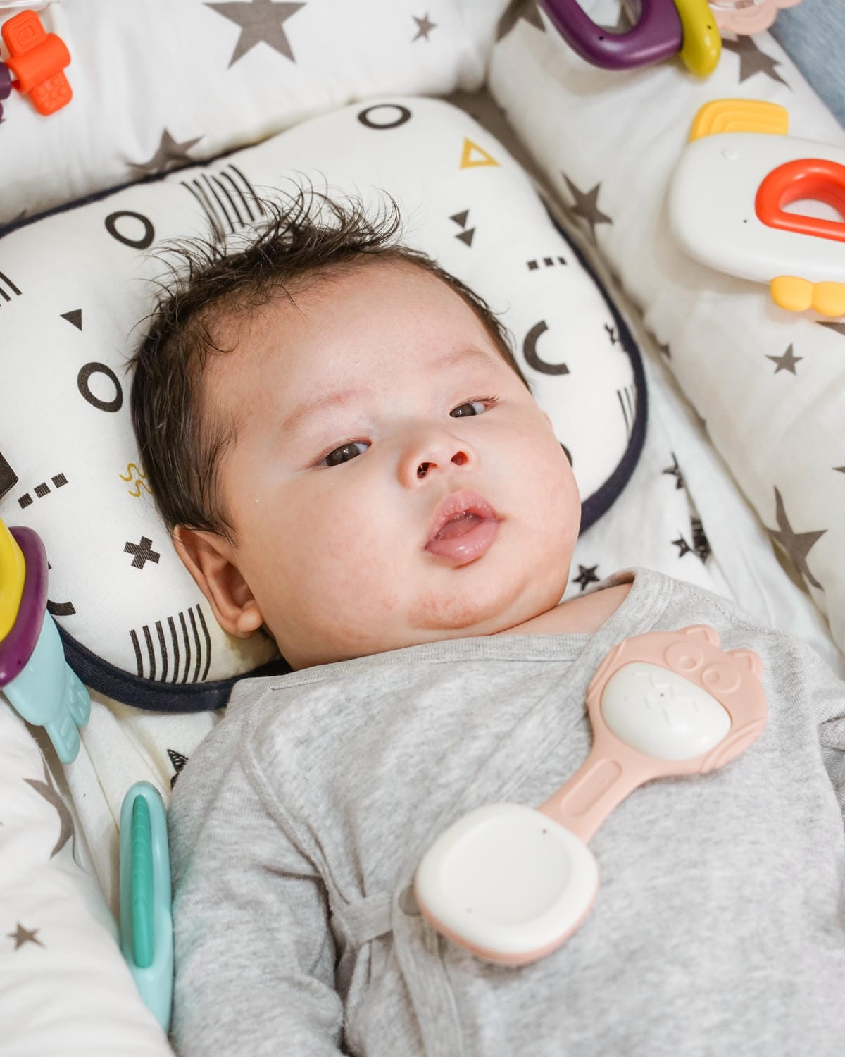 小牛津 育兒安撫神器開箱 365帽T熊故事機 布書 固齒器 企鵝寶貝 獨家首團114結團54.jpg 小牛津 育兒安撫神器開箱 365帽T熊故事機 布書 固齒器 企鵝寶貝 獨家首團114結團54.jpg