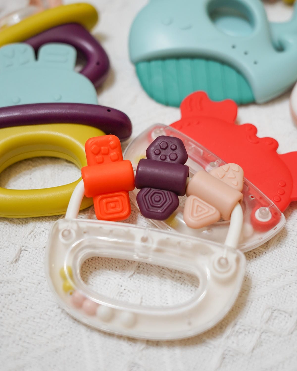 小牛津 育兒安撫神器開箱 365帽T熊故事機 布書 固齒器 企鵝寶貝 獨家首團114結團52.jpg 小牛津 育兒安撫神器開箱 365帽T熊故事機 布書 固齒器 企鵝寶貝 獨家首團114結團52.jpg