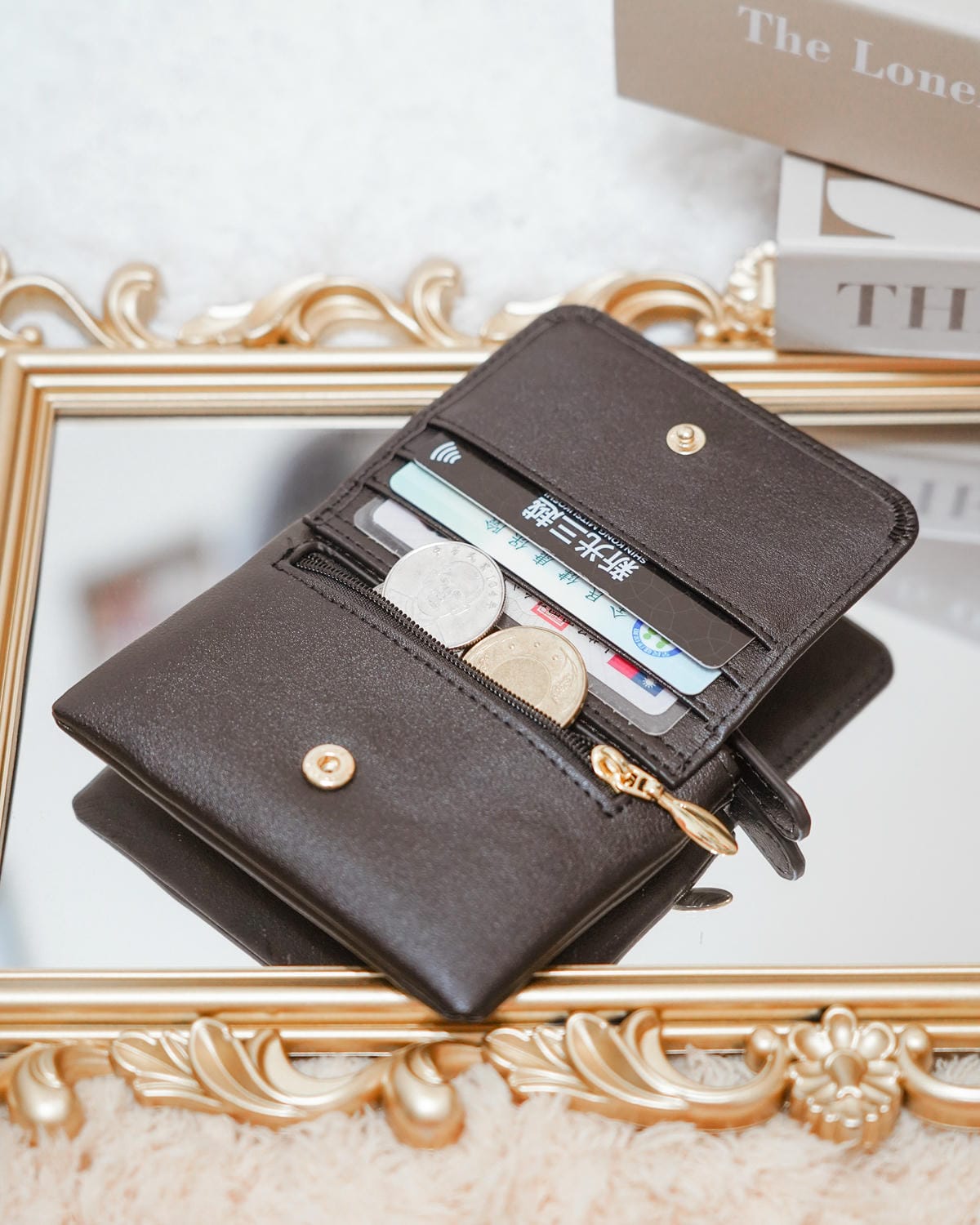 S’AIME東京企劃 2022新款推薦 真皮樂圈撞色直式小方包 小樂吳思賢藝人代言款 手機手腕包卡片零錢夾43.jpg S’AIME東京企劃 2022新款推薦 真皮樂圈撞色直式小方包 小樂吳思賢藝人代言款 手機手腕包卡片零錢夾43.jpg