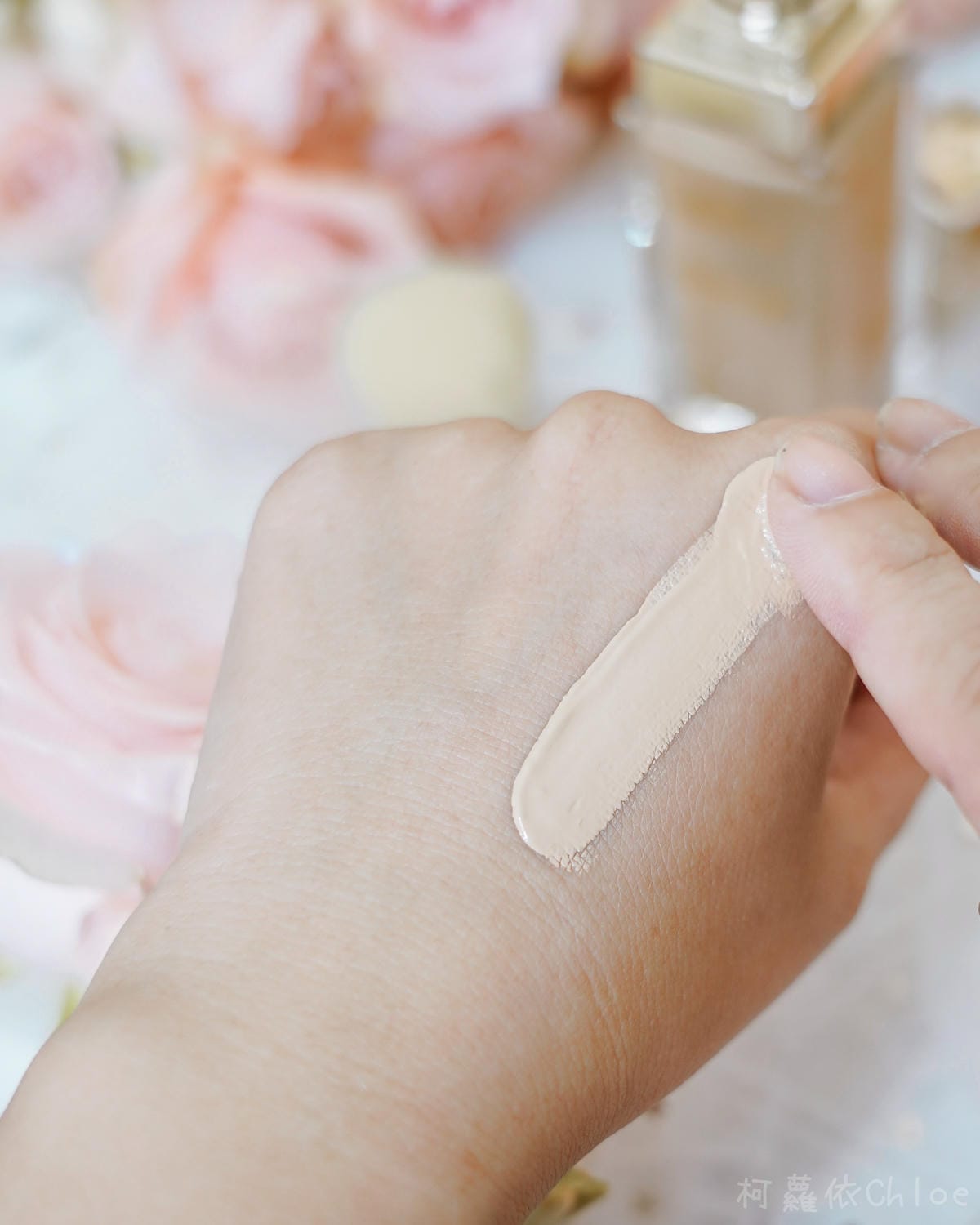 粉底液推薦 Dior精萃再生花蜜微導粉底 持妝遮瑕UP 妝出玫瑰粉鑽光9.jpg 粉底液推薦 Dior精萃再生花蜜微導粉底 持妝遮瑕UP 妝出玫瑰粉鑽光9.jpg