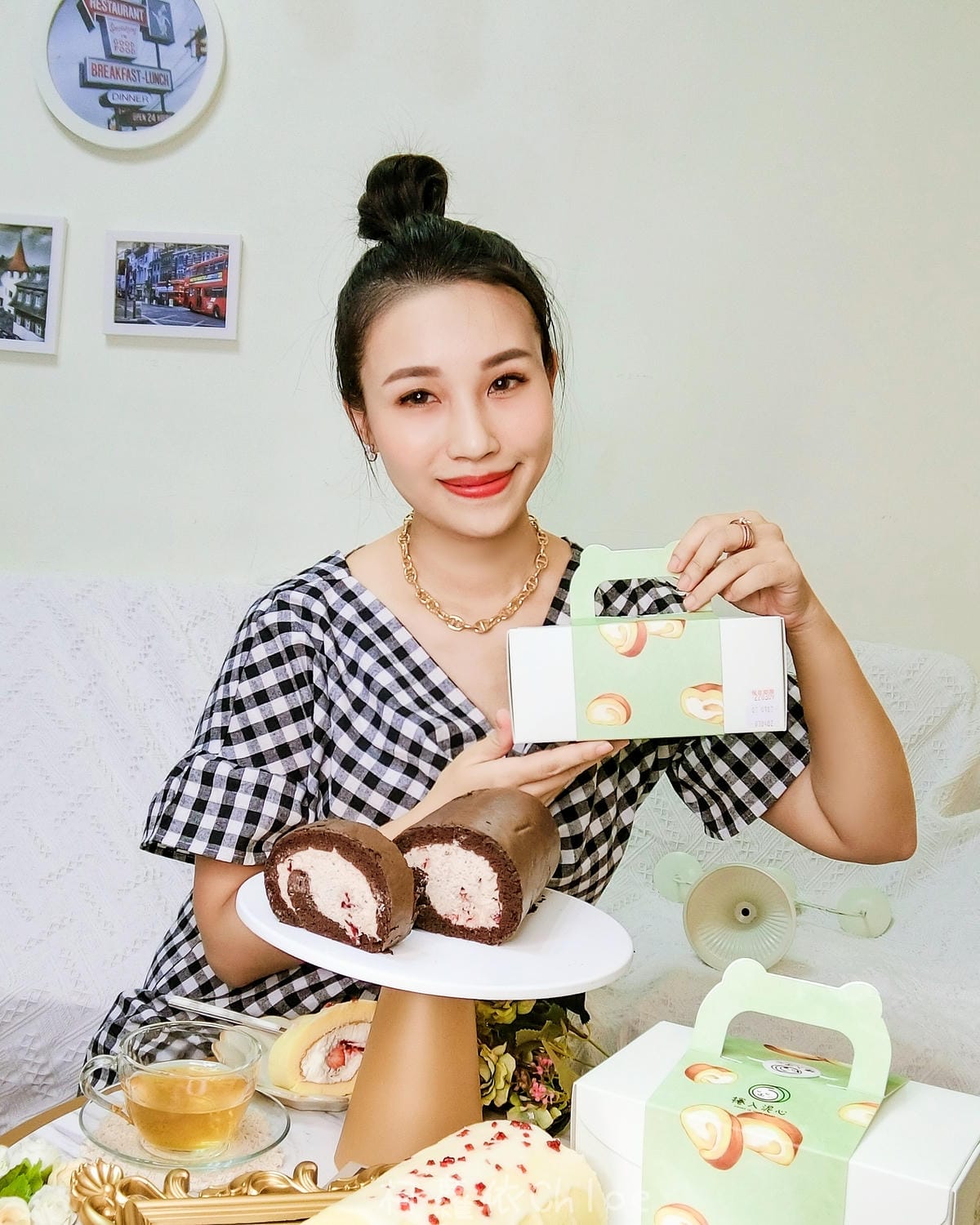 捲入泥心生乳捲 季節限定草莓高達12顆 來個甜點下午茶吧!1A.JPG 捲入泥心生乳捲 季節限定草莓高達12顆 來個甜點下午茶吧!1A.JPG