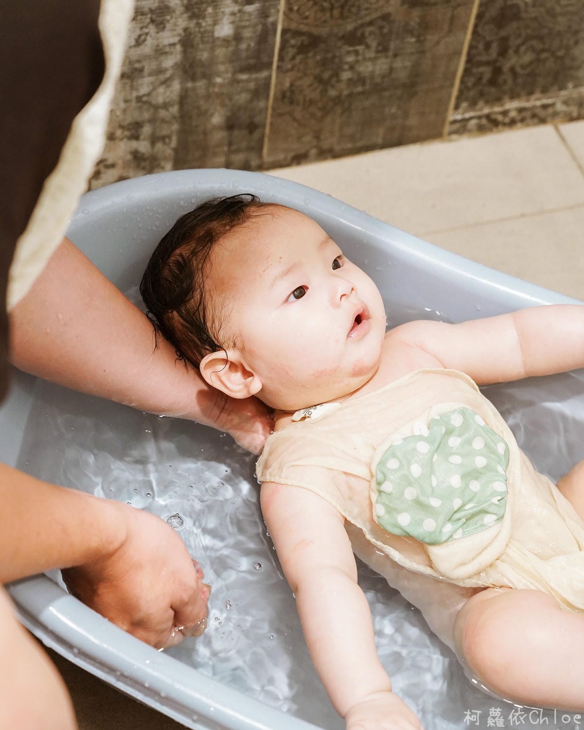 3000元以下寶寶彌月禮 Nizio小蘑菇浴巾 爸媽都好上手 跳跳糖四層紗浴包巾 摸摸菇安撫澡巾 親膚推薦13.jpg 3000元以下寶寶彌月禮 Nizio小蘑菇浴巾 爸媽都好上手 跳跳糖四層紗浴包巾 摸摸菇安撫澡巾 親膚推薦13.jpg