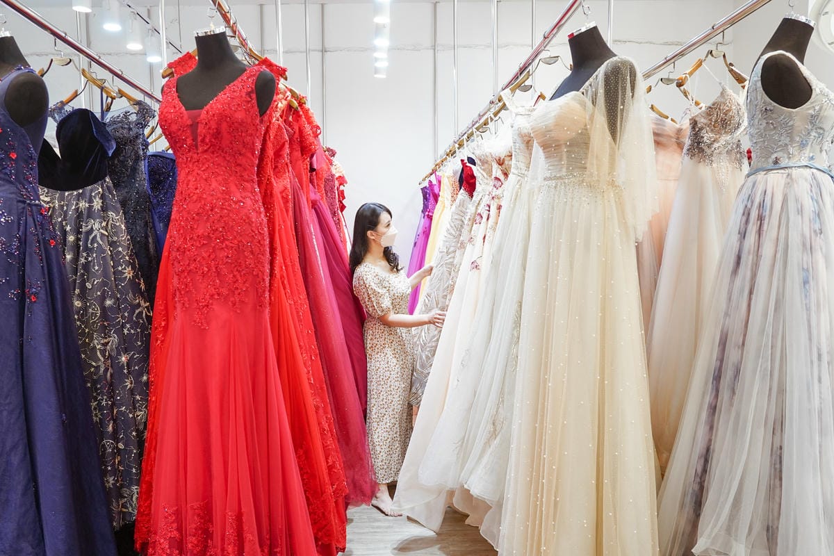 台南自助婚紗|伊頓婚紗 婚紗禮服租借 宴客手工白紗 晚禮服 西服挑選紀錄 @伊頓自助婚紗台南旗艦店6.jpg 台南自助婚紗|伊頓婚紗 婚紗禮服租借 宴客手工白紗 晚禮服 西服挑選紀錄 @伊頓自助婚紗台南旗艦店6.jpg