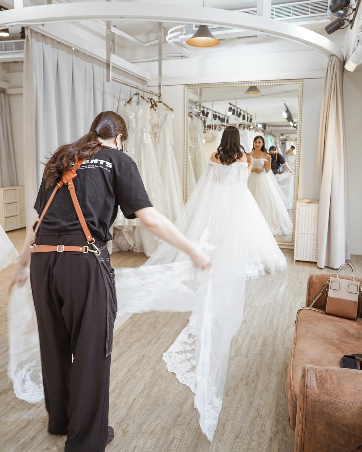 台南自助婚紗|伊頓婚紗 婚紗禮服租借 宴客手工白紗 晚禮服 西服挑選紀錄 @伊頓自助婚紗台南旗艦店19.jpg 台南自助婚紗|伊頓婚紗 婚紗禮服租借 宴客手工白紗 晚禮服 西服挑選紀錄 @伊頓自助婚紗台南旗艦店19.jpg