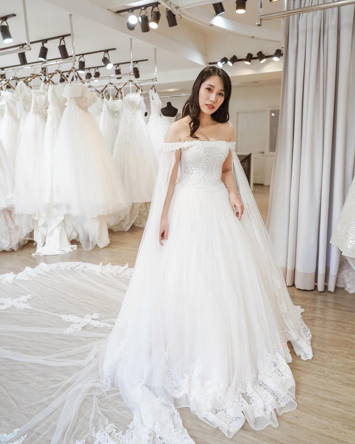 台南自助婚紗|伊頓婚紗 婚紗禮服租借 宴客手工白紗 晚禮服 西服挑選紀錄 @伊頓自助婚紗台南旗艦店19A.jpg 台南自助婚紗|伊頓婚紗 婚紗禮服租借 宴客手工白紗 晚禮服 西服挑選紀錄 @伊頓自助婚紗台南旗艦店19A.jpg