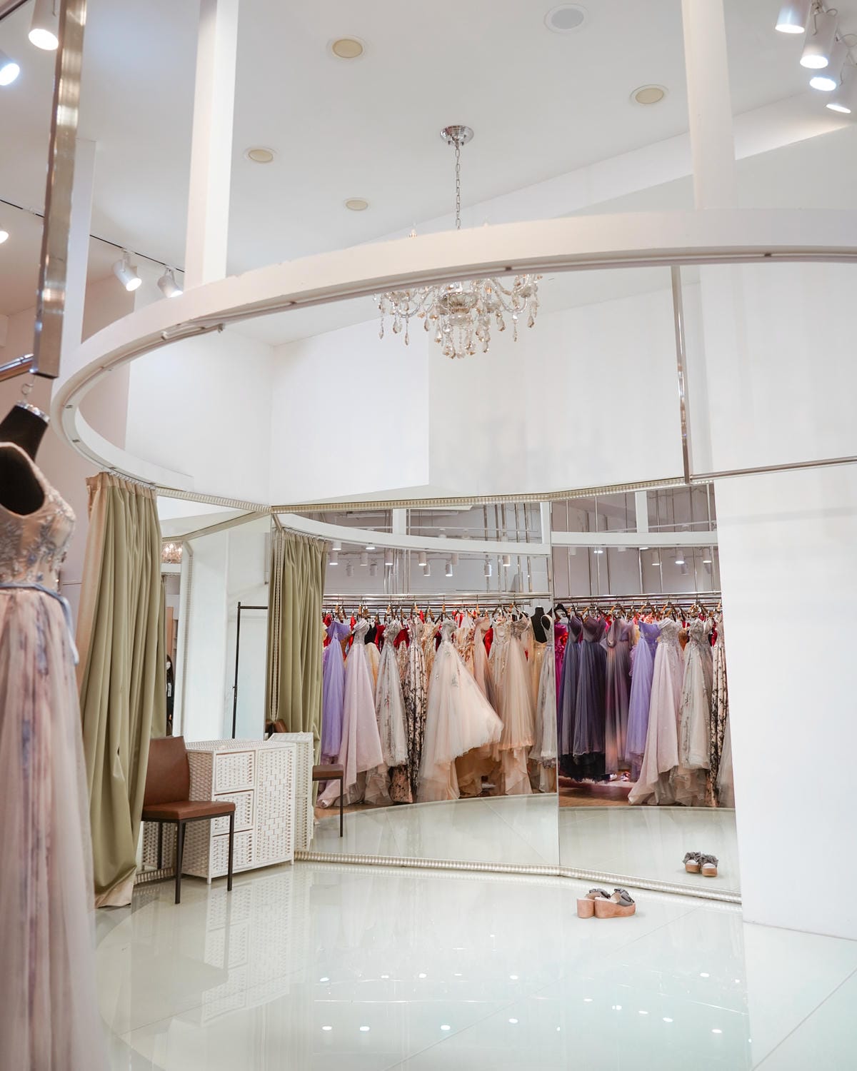 台南自助婚紗|伊頓婚紗 婚紗禮服租借 宴客手工白紗 晚禮服 西服挑選紀錄 @伊頓自助婚紗台南旗艦店5.jpg 台南自助婚紗|伊頓婚紗 婚紗禮服租借 宴客手工白紗 晚禮服 西服挑選紀錄 @伊頓自助婚紗台南旗艦店5.jpg