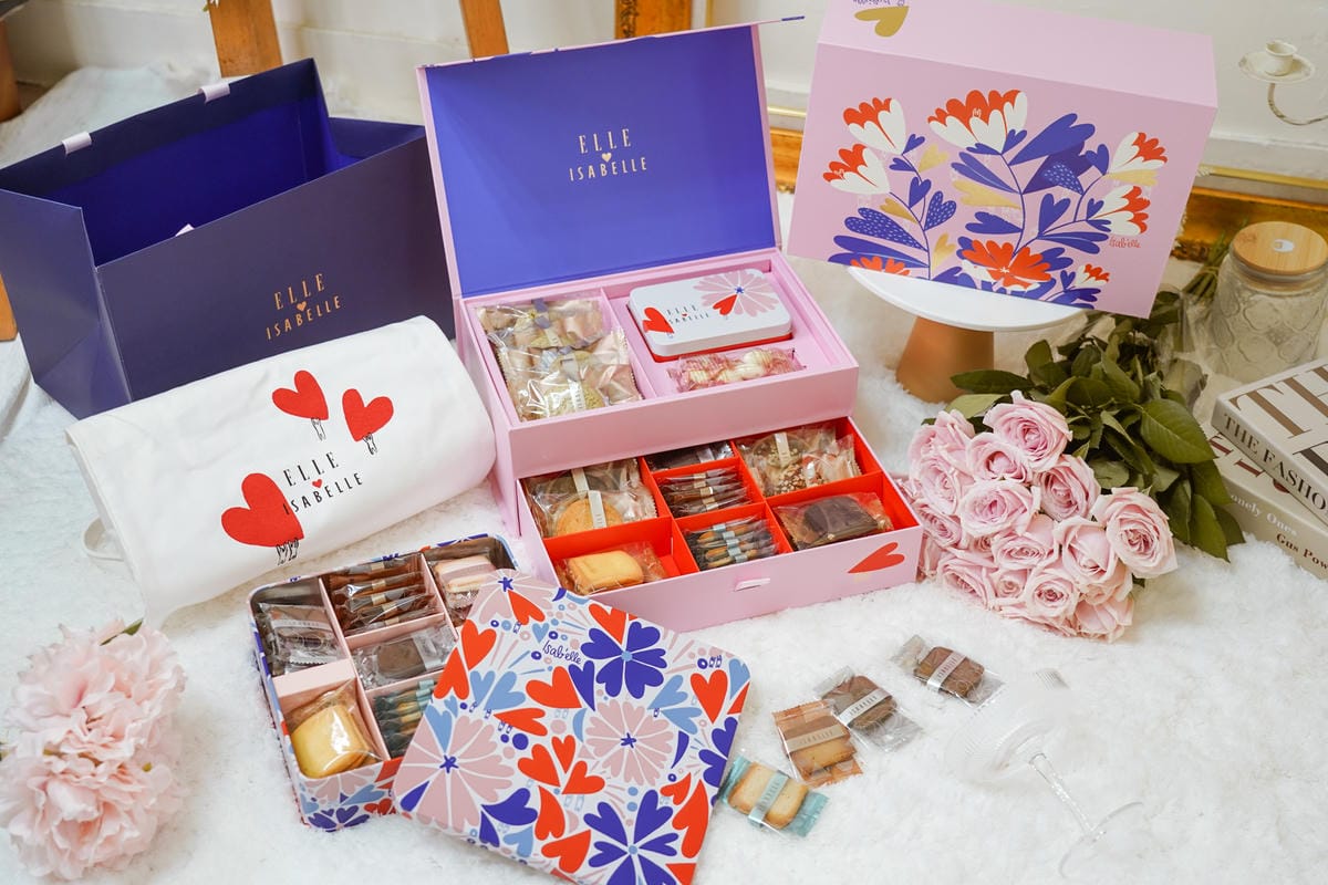 喜餅試吃ISABELLE X ELLE 聯名款 杜樂麗小情歌 心花朵朵 甜美時尚喜餅推薦1.jpg 喜餅試吃ISABELLE X ELLE 聯名款 杜樂麗小情歌 心花朵朵 甜美時尚喜餅推薦1.jpg