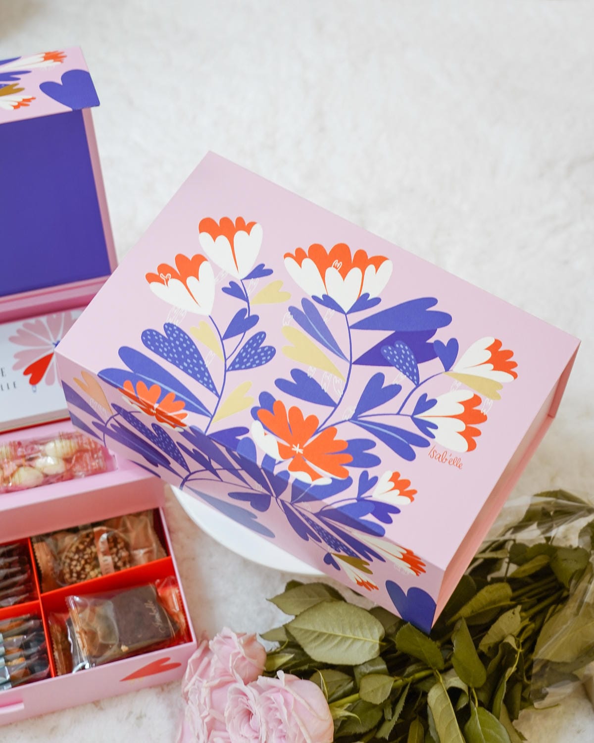 喜餅試吃ISABELLE X ELLE 聯名款 杜樂麗小情歌 心花朵朵 甜美時尚喜餅推薦3.jpg 喜餅試吃ISABELLE X ELLE 聯名款 杜樂麗小情歌 心花朵朵 甜美時尚喜餅推薦3.jpg