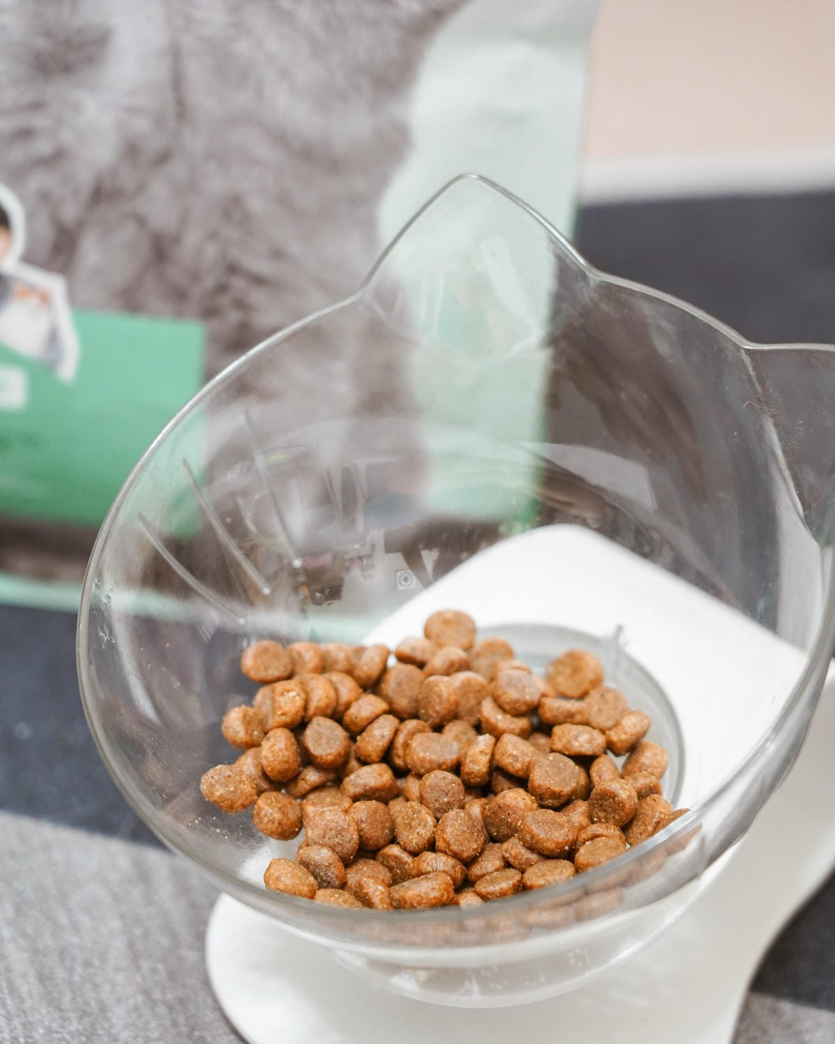 高CP值貓咪飼料推薦 優格寵物食譜 給貓咪高肉量配方 三種肉四種肉好評開箱11.jpg 高CP值貓咪飼料推薦 優格寵物食譜 給貓咪高肉量配方 三種肉四種肉好評開箱11.jpg