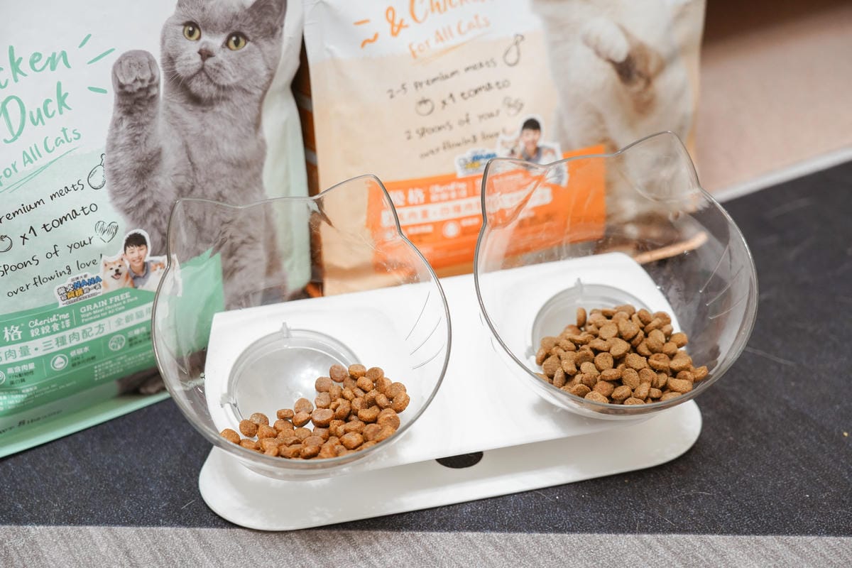 高CP值貓咪飼料推薦 優格寵物食譜 給貓咪高肉量配方 三種肉四種肉好評開箱30.jpg 高CP值貓咪飼料推薦 優格寵物食譜 給貓咪高肉量配方 三種肉四種肉好評開箱30.jpg