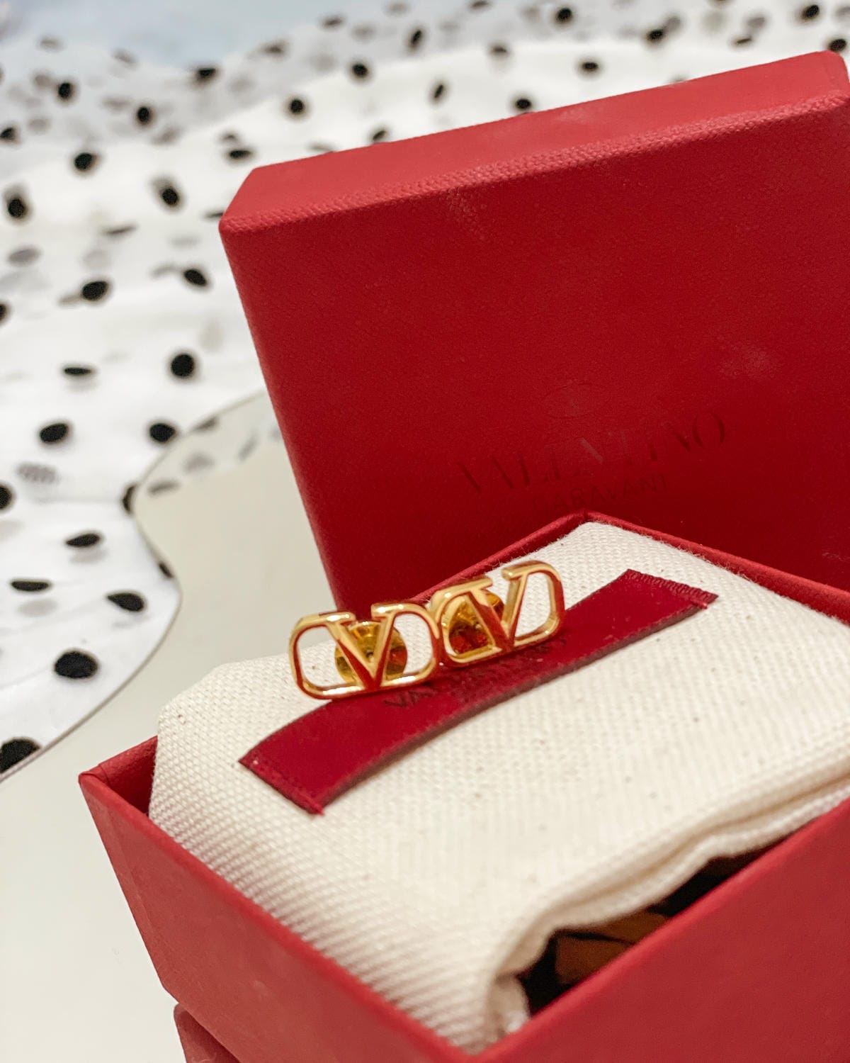 精品購物｜Net-A-Porter 年中大促4折起 Valentino  Garavani耳環開箱 購物慾望清單推薦6.jpg