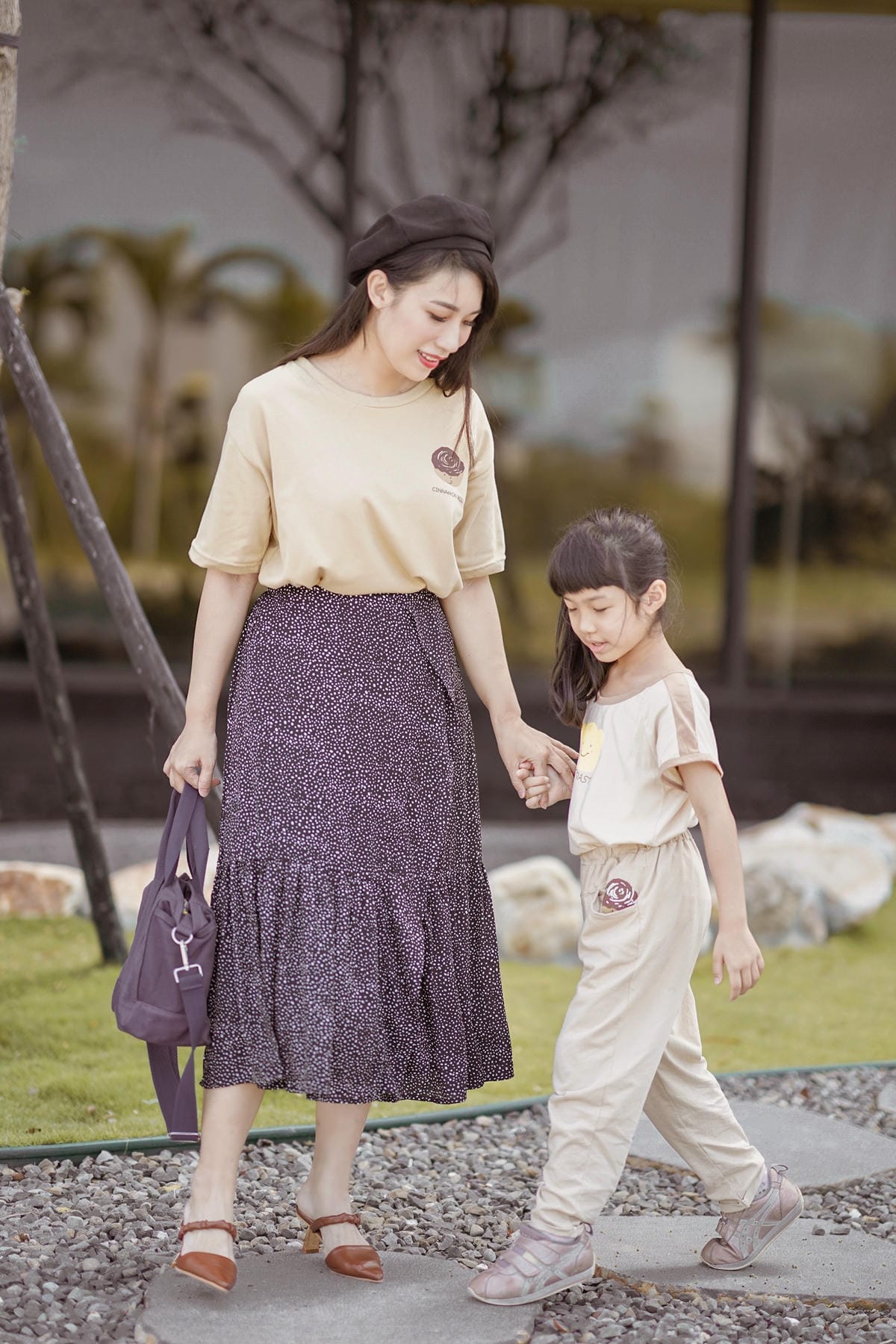 OB嚴選折扣碼kcchloe  日常休閒穿搭6月號分享 親子裝推薦咖啡廳家族系列12.jpg