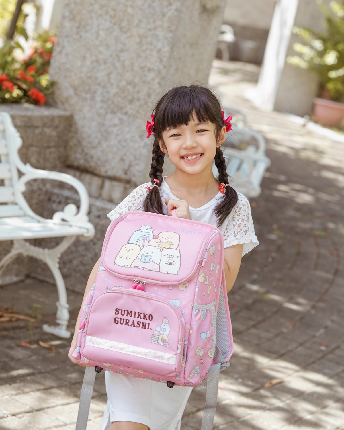 低年級超輕量兒童書包推薦impact怡寶 角落小夥伴陪伴上學去19.JPG