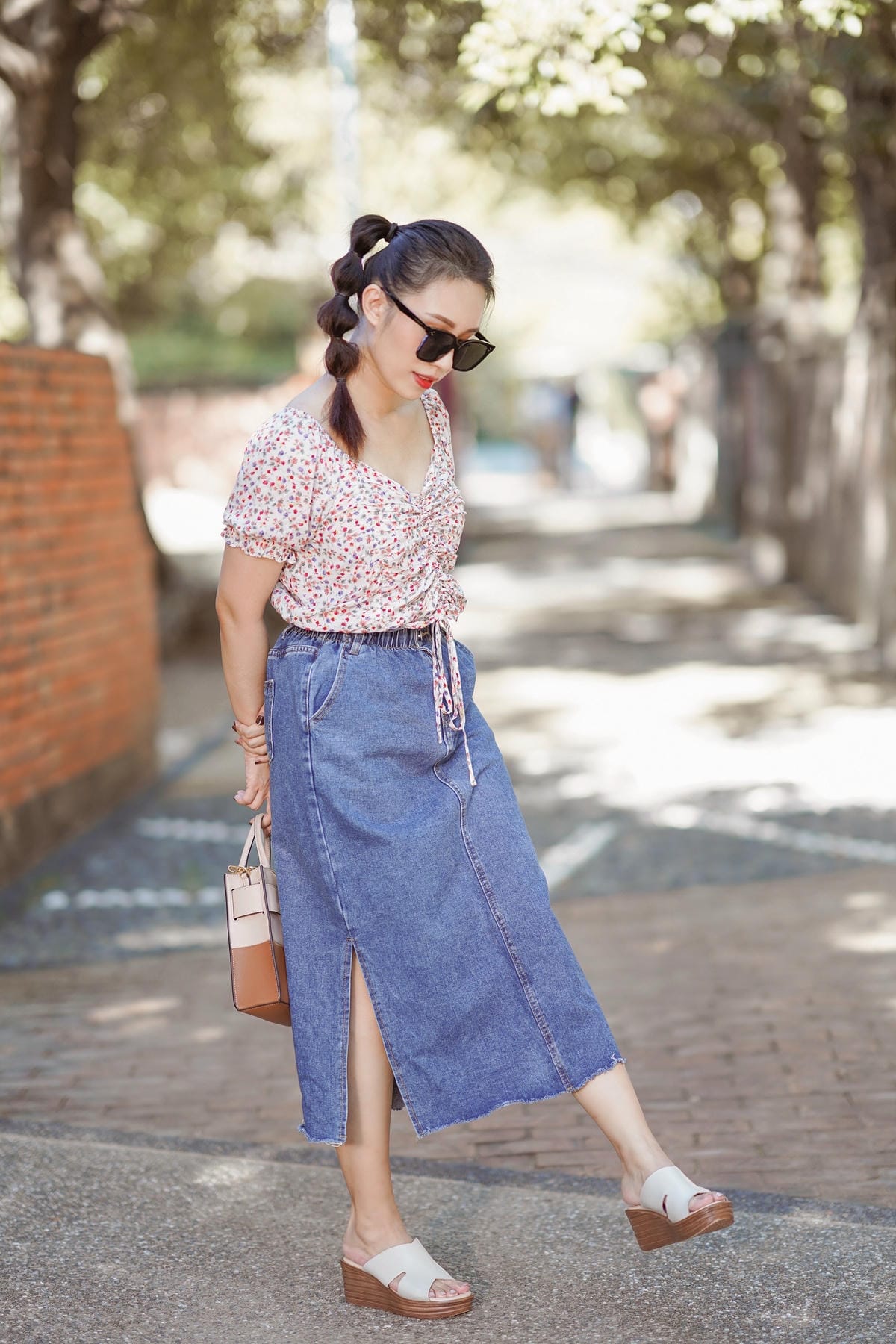 春夏拖鞋推薦MELROSE美樂斯 時髦質感側空造型牛皮楔型厚底拖鞋 舒適實穿LOOKBOOK25.jpg