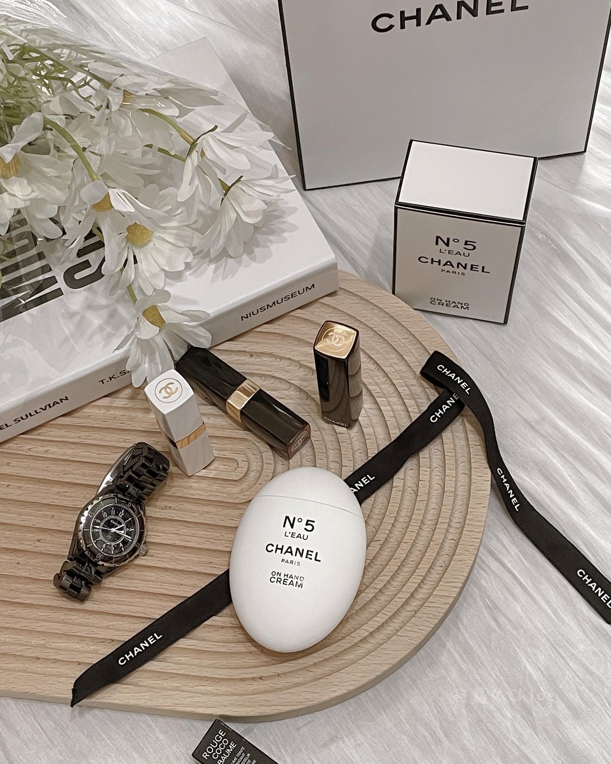 CHANEL 香奈兒N°5 L%5CEAU清新晨露清新晨露玉手霜 隨時散發迷人香氛12.jpg CHANEL 香奈兒N°5 L%5CEAU清新晨露清新晨露玉手霜 隨時散發迷人香氛12.jpg