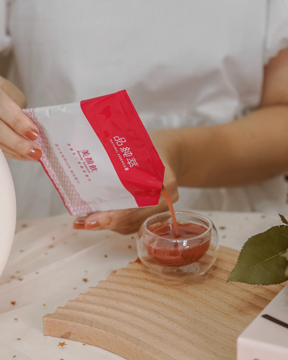 品純萃美顏飲 hold住我的美麗 維持活動力 莓果口味輕甜好喝6.jpg 品純萃美顏飲 hold住我的美麗 維持活動力 莓果口味輕甜好喝6.jpg