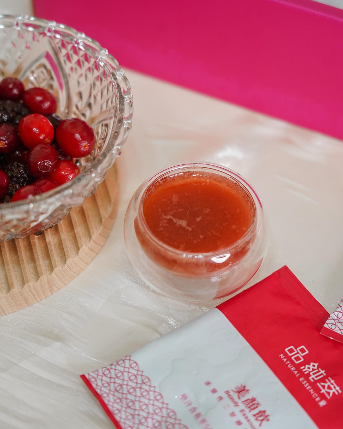 品純萃美顏飲 hold住我的美麗 維持活動力 莓果口味輕甜好喝7.jpg 品純萃美顏飲 hold住我的美麗 維持活動力 莓果口味輕甜好喝7.jpg