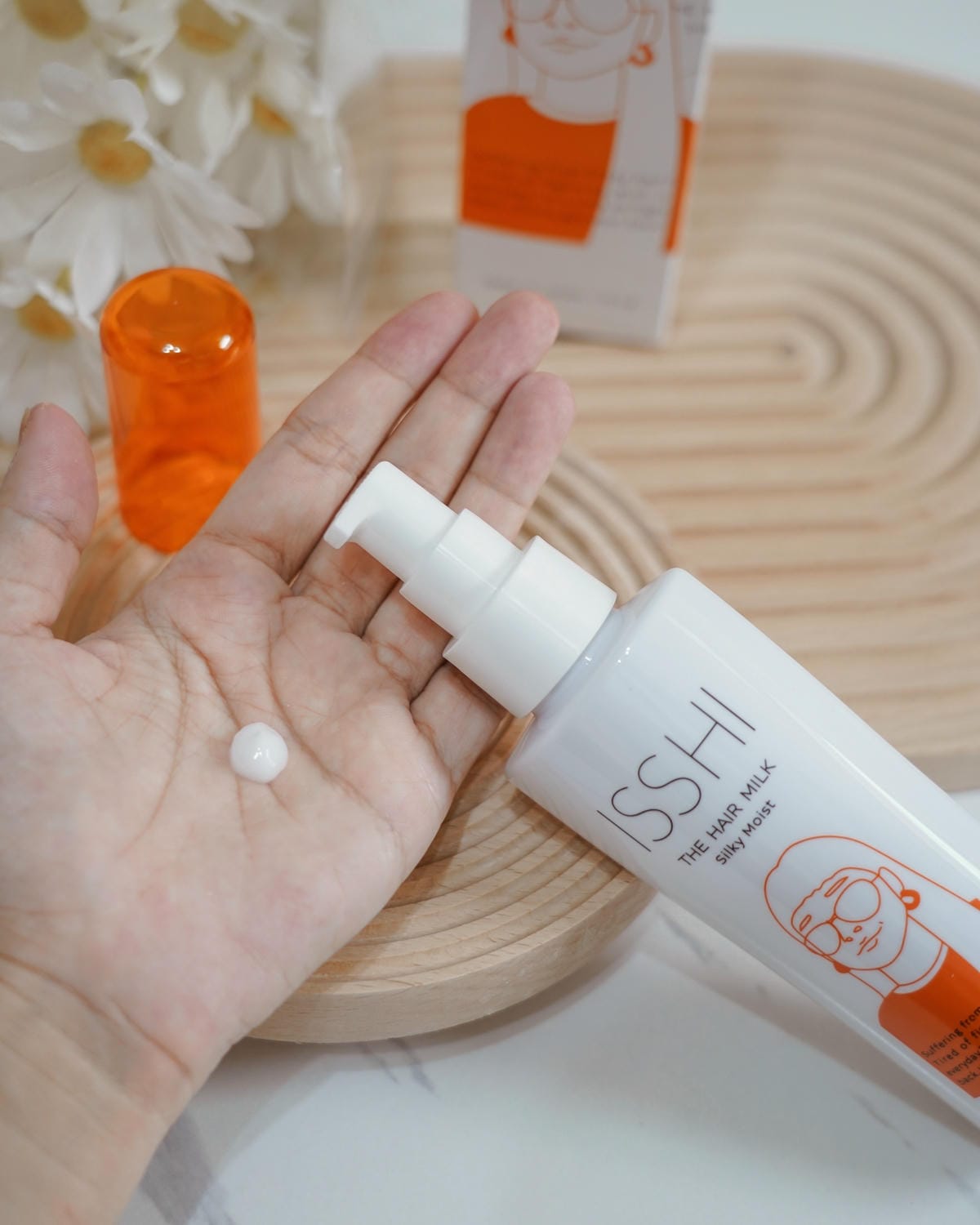 日本ISSHI免沖洗護髮素 平價日系護髮品推薦6.jpg 日本ISSHI免沖洗護髮素 平價日系護髮品推薦6.jpg