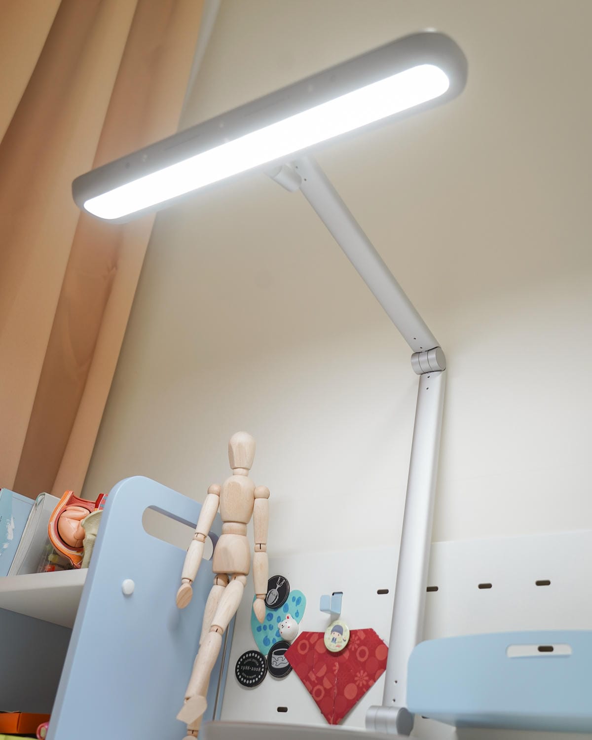 飛利浦A5軒博智能檯燈好用嗎 時尚護眼智慧檯燈推薦 讀書寫字光線更均勻10.jpg 飛利浦A5軒博智能檯燈好用嗎 時尚護眼智慧檯燈推薦 讀書寫字光線更均勻10.jpg