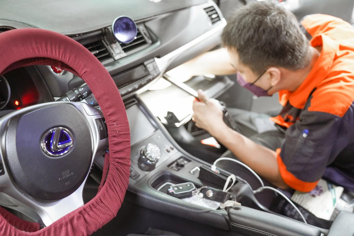 Carcargo車評網 台南汽車保養廠推薦 壹翔汽車 Lexus CT200h14萬公里保養20.jpg Carcargo車評網 台南汽車保養廠推薦 壹翔汽車 Lexus CT200h14萬公里保養20.jpg