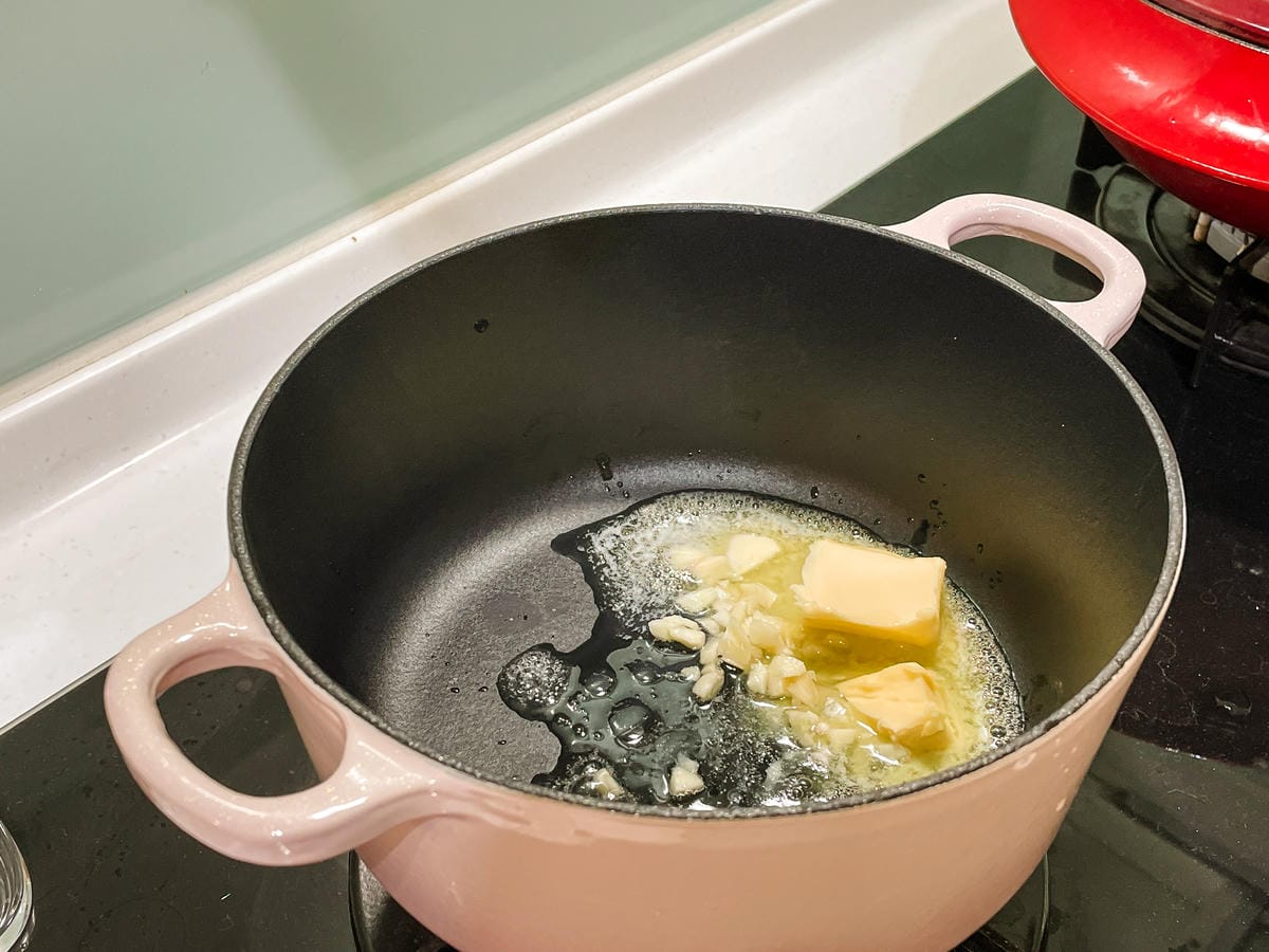 鑄鐵鍋食譜 三道家常菜必學 滷五花肉 櫻花蝦油飯 奶香蛤蠣(MULTEE摩堤)13.jpg 鑄鐵鍋食譜 三道家常菜必學 滷五花肉 櫻花蝦油飯 奶香蛤蠣(MULTEE摩堤)13.jpg