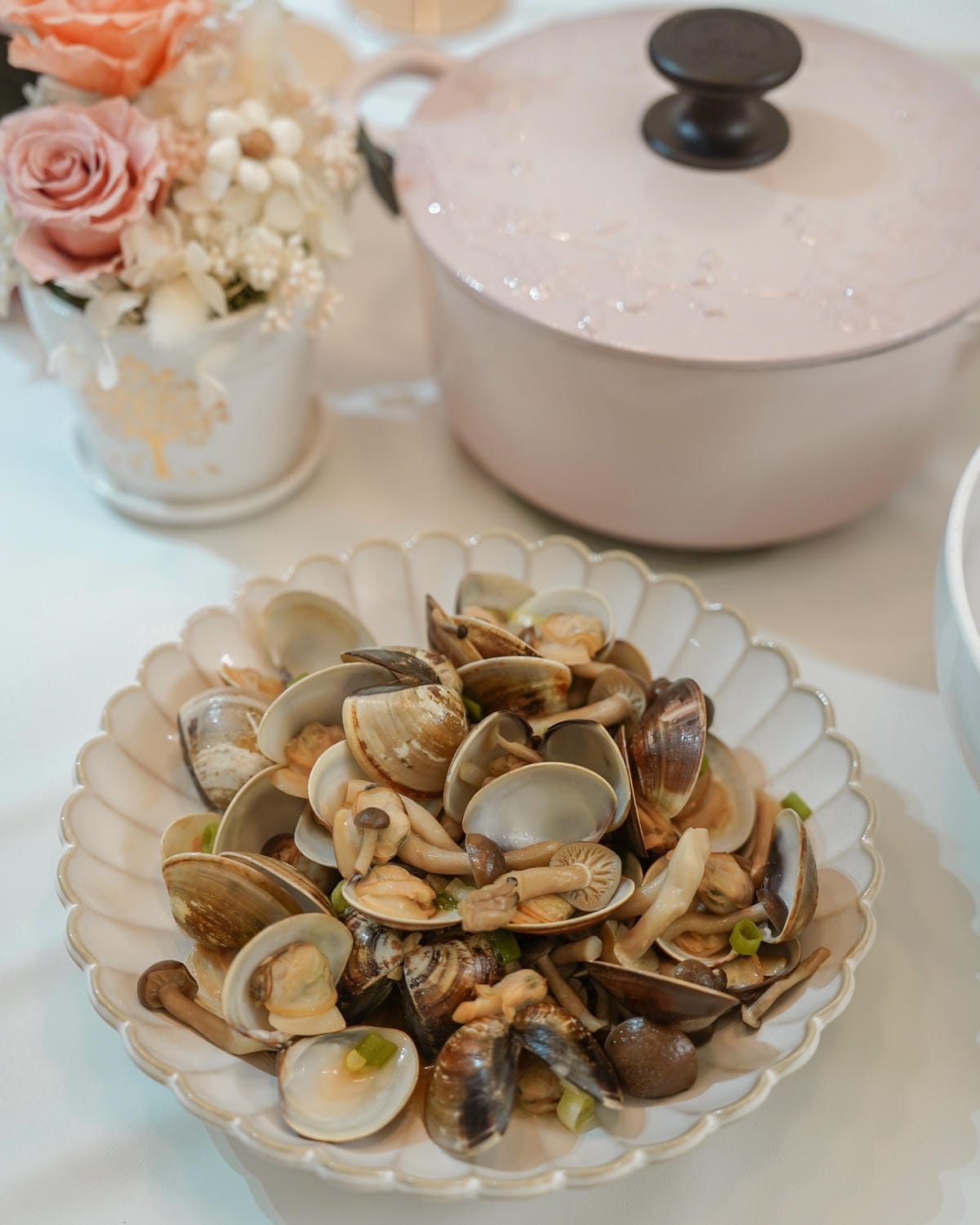 鑄鐵鍋食譜 三道家常菜必學 滷五花肉 櫻花蝦油飯 奶香蛤蠣(MULTEE摩堤)17.jpg 鑄鐵鍋食譜 三道家常菜必學 滷五花肉 櫻花蝦油飯 奶香蛤蠣(MULTEE摩堤)17.jpg