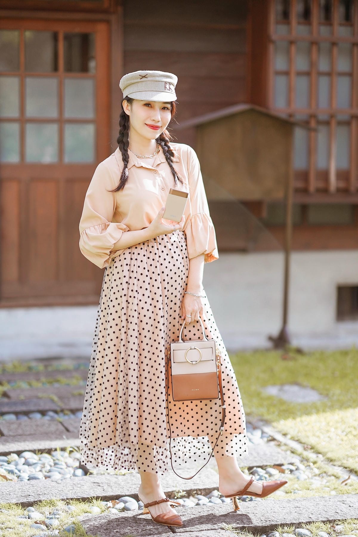 Omars 炫彩系行動電源 質感時尚3C配件 10000mAh容量 日常生活不斷電23.JPG Omars 炫彩系行動電源 質感時尚3C配件 10000mAh容量 日常生活不斷電23.JPG