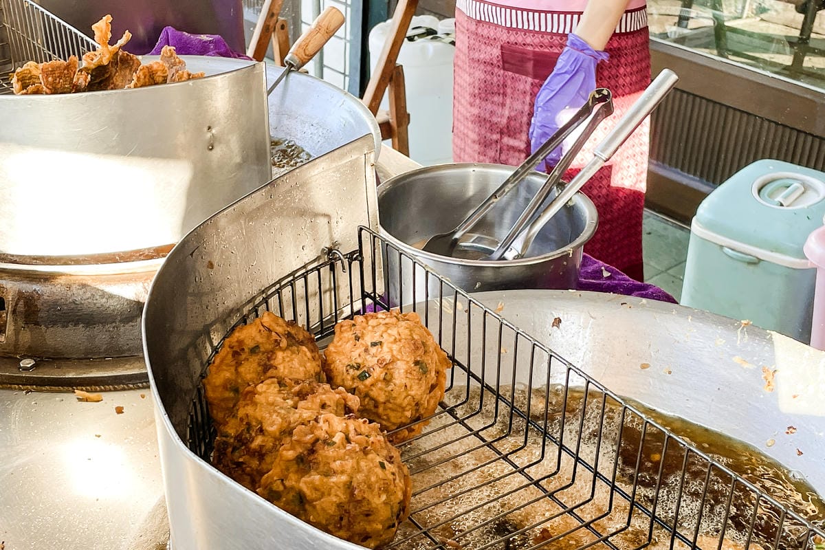 佳里興蚵嗲 在地隱藏銅板小吃 潮Way台南最有台南味 台南美食推薦3.jpg 佳里興蚵嗲 在地隱藏銅板小吃 潮Way台南最有台南味 台南美食推薦3.jpg