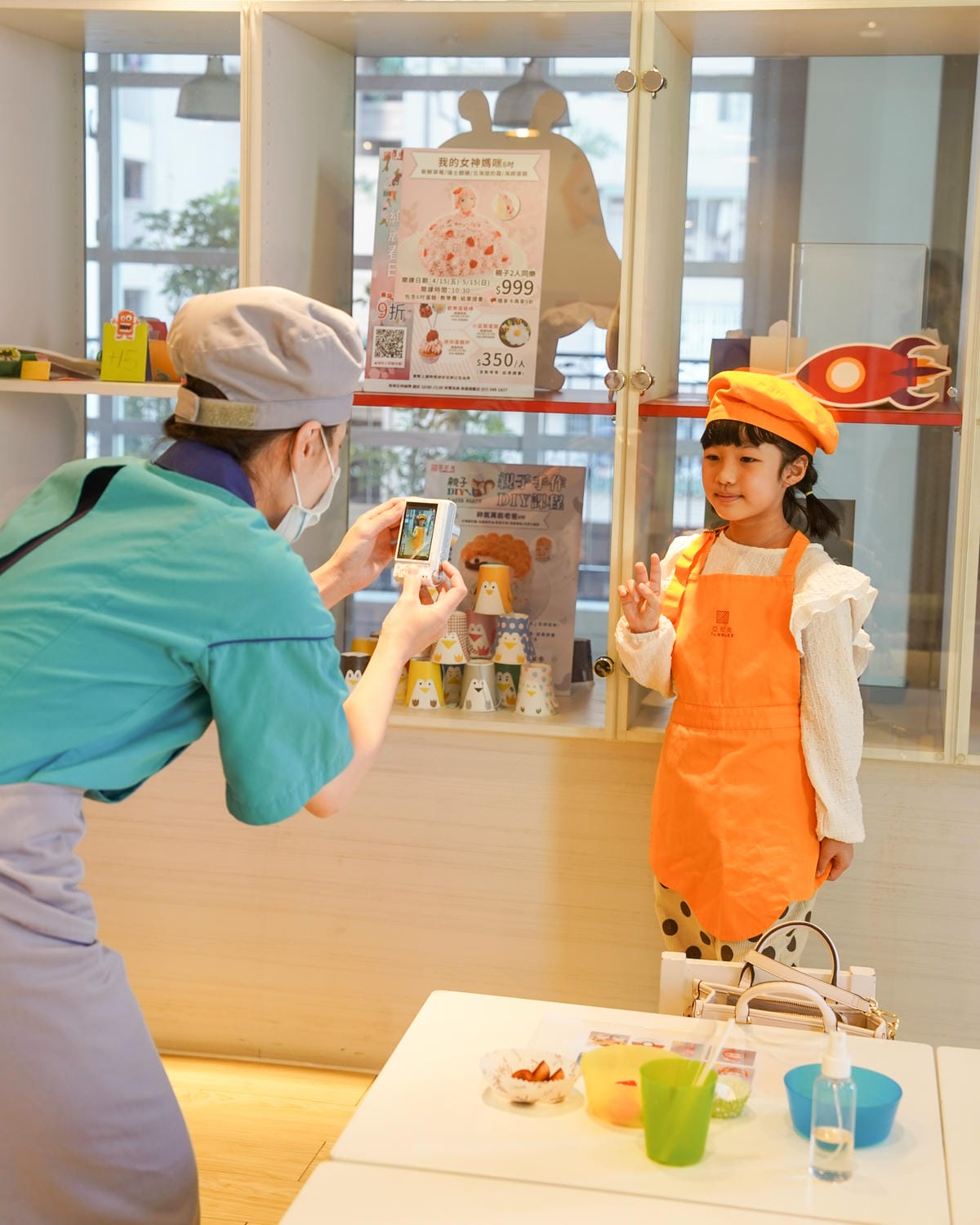 高雄亞尼克親子DIY甜點課程 超應景福氣兔寶寶造型翻糖蛋糕棒 大人小孩都愛19.jpg 高雄亞尼克親子DIY甜點課程 超應景福氣兔寶寶造型翻糖蛋糕棒 大人小孩都愛19.jpg