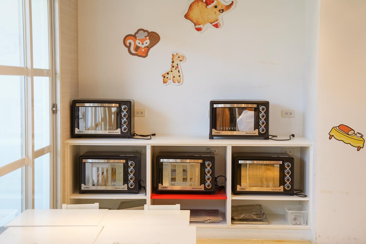 高雄亞尼克親子DIY甜點課程 超應景福氣兔寶寶造型翻糖蛋糕棒 大人小孩都愛14.jpg 高雄亞尼克親子DIY甜點課程 超應景福氣兔寶寶造型翻糖蛋糕棒 大人小孩都愛14.jpg