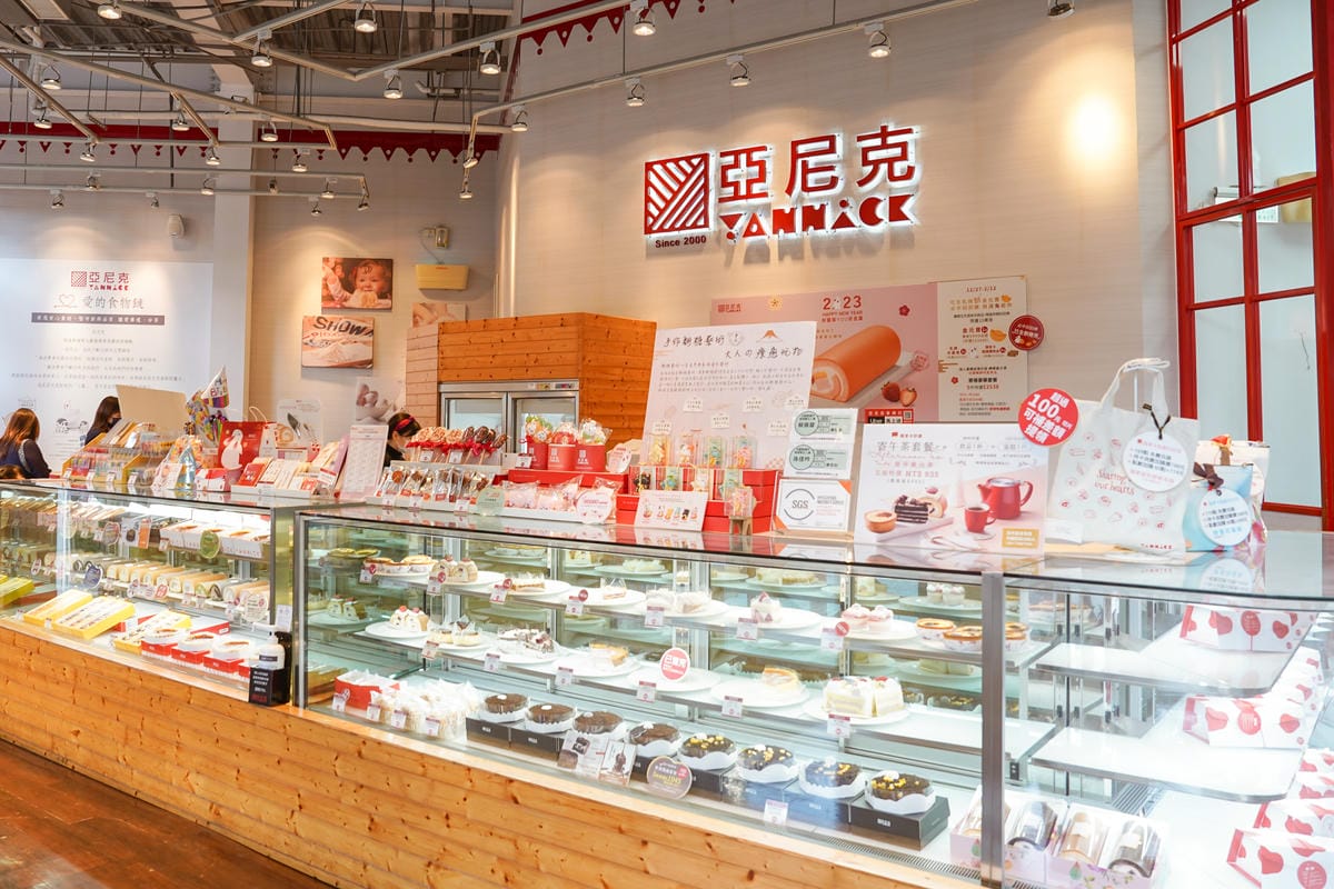 高雄亞尼克親子DIY甜點課程 超應景福氣兔寶寶造型翻糖蛋糕棒 大人小孩都愛4.jpg 高雄亞尼克親子DIY甜點課程 超應景福氣兔寶寶造型翻糖蛋糕棒 大人小孩都愛4.jpg