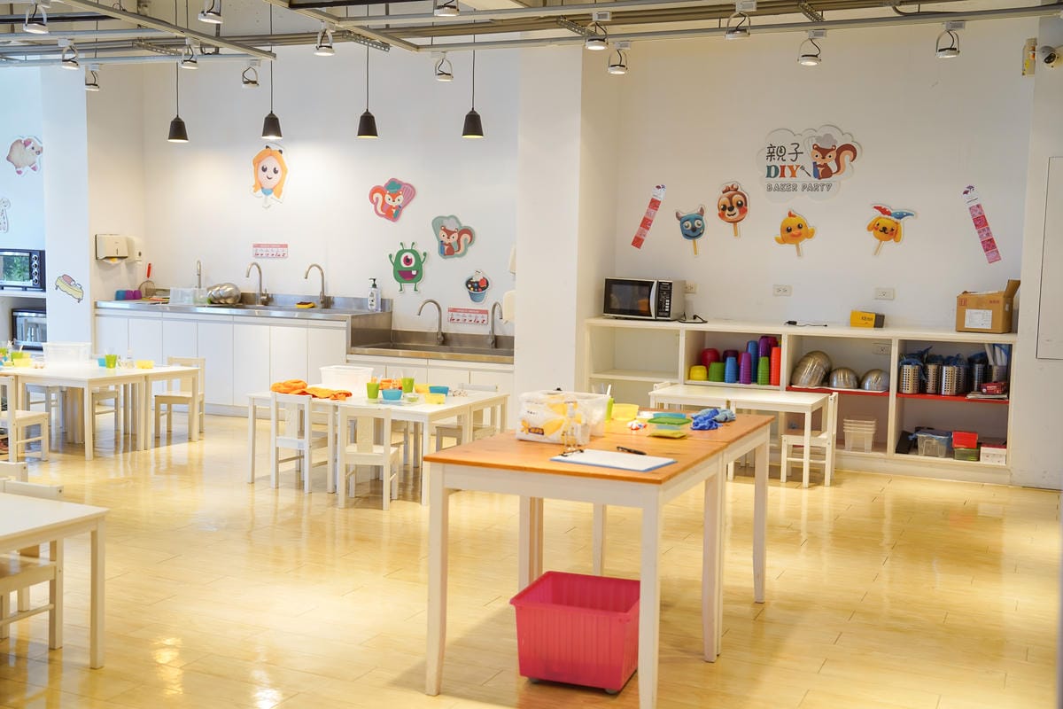 高雄亞尼克親子DIY甜點課程 超應景福氣兔寶寶造型翻糖蛋糕棒 大人小孩都愛12.jpg 高雄亞尼克親子DIY甜點課程 超應景福氣兔寶寶造型翻糖蛋糕棒 大人小孩都愛12.jpg