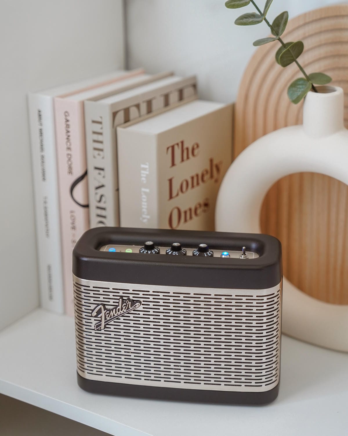 Fender Newport 2 藍牙喇叭 經典復古外型 音質好 居家露營野餐質感氛圍必備17.jpg Fender Newport 2 藍牙喇叭 經典復古外型 音質好 居家露營野餐質感氛圍必備17.jpg