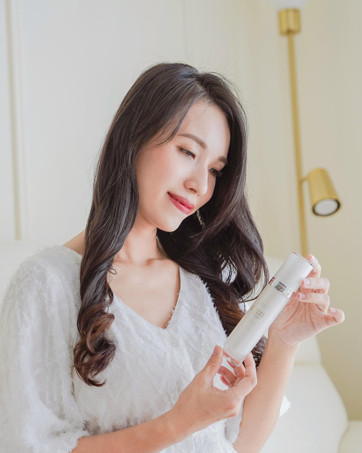 禧元堂燕窩 極致珍珠護髮油 超微極細珍珠粉 由內而外寵愛自己 邁向珍珠般閃亮光澤髮肌6A.JPG 禧元堂燕窩 極致珍珠護髮油 超微極細珍珠粉 由內而外寵愛自己 邁向珍珠般閃亮光澤髮肌6A.JPG