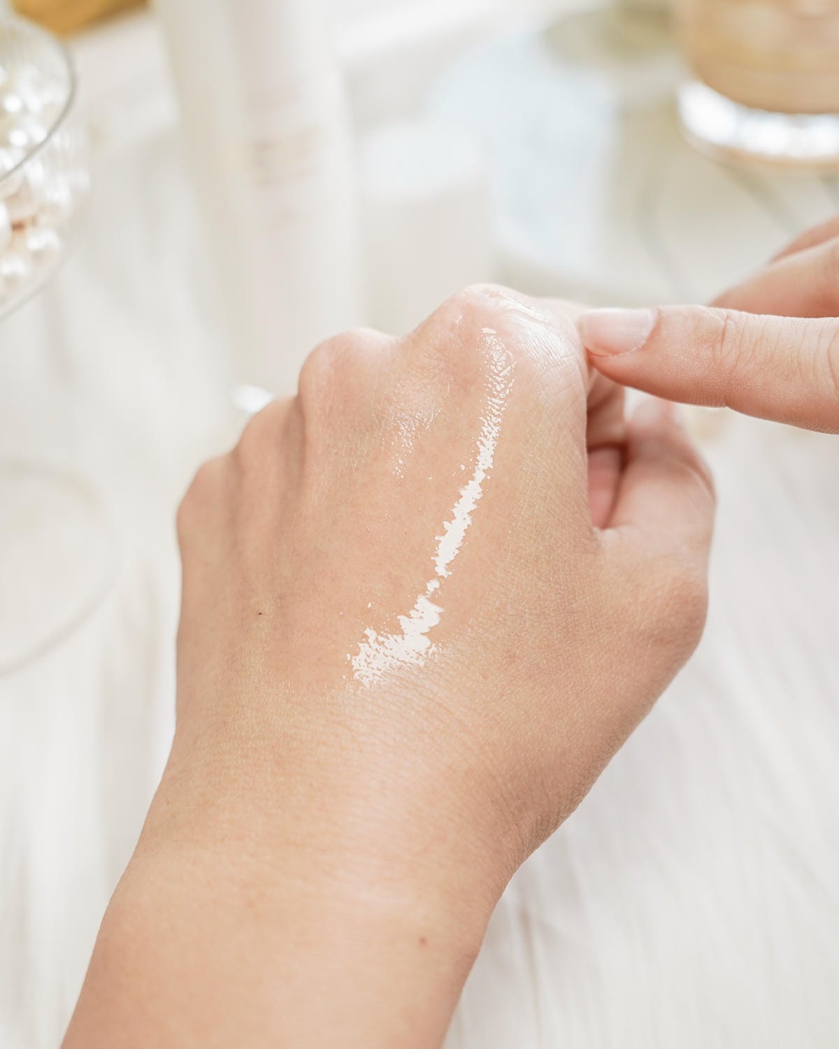 禧元堂燕窩 極致珍珠護髮油 超微極細珍珠粉 由內而外寵愛自己 邁向珍珠般閃亮光澤髮肌8.jpg 禧元堂燕窩 極致珍珠護髮油 超微極細珍珠粉 由內而外寵愛自己 邁向珍珠般閃亮光澤髮肌8.jpg