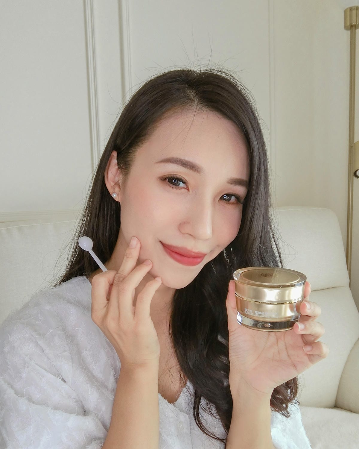 禧元堂燕窩 極致珍珠護髮油 超微極細珍珠粉 由內而外寵愛自己 邁向珍珠般閃亮光澤髮肌26.JPG 禧元堂燕窩 極致珍珠護髮油 超微極細珍珠粉 由內而外寵愛自己 邁向珍珠般閃亮光澤髮肌26.JPG