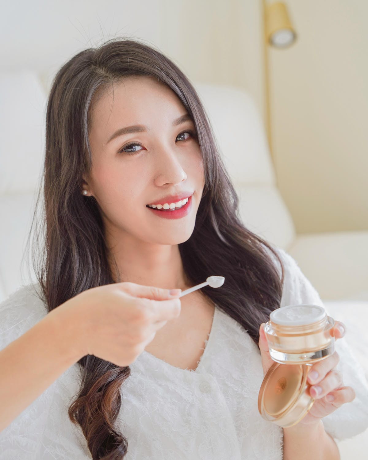 禧元堂燕窩 極致珍珠護髮油 超微極細珍珠粉 由內而外寵愛自己 邁向珍珠般閃亮光澤髮肌22.JPG 禧元堂燕窩 極致珍珠護髮油 超微極細珍珠粉 由內而外寵愛自己 邁向珍珠般閃亮光澤髮肌22.JPG