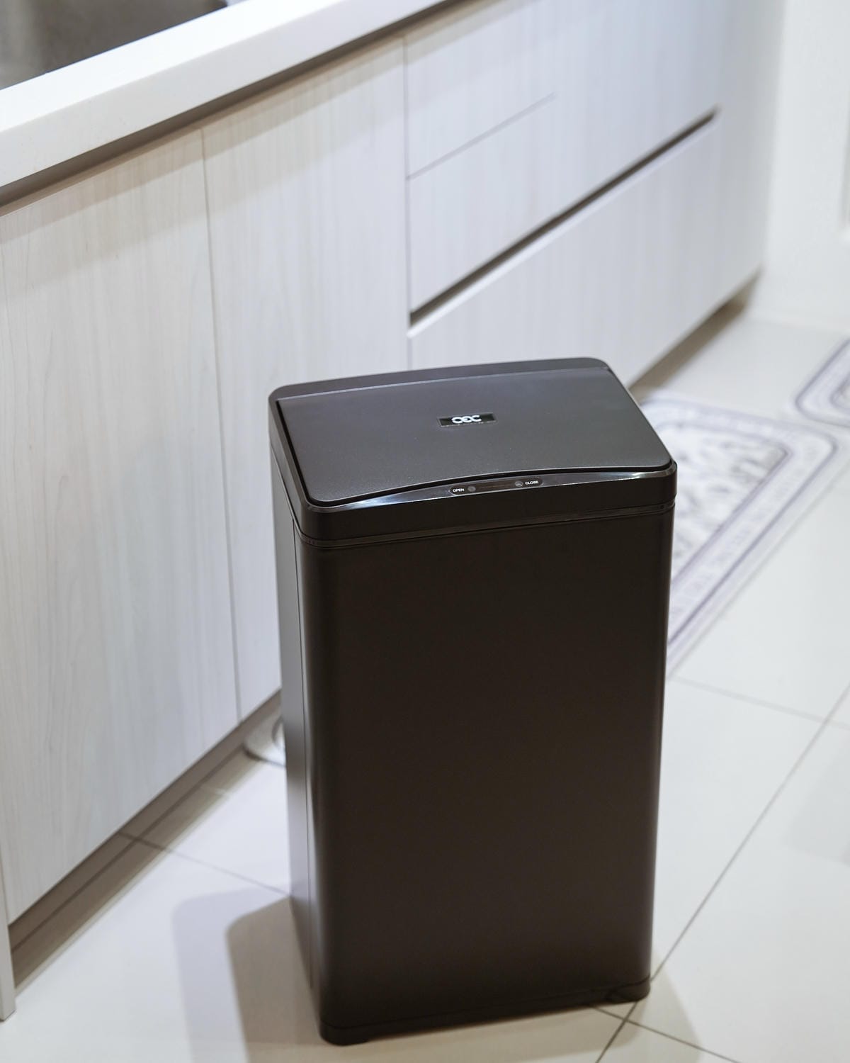 OEC智能美學感應式垃圾桶16.jpg OEC智能美學感應式垃圾桶16.jpg