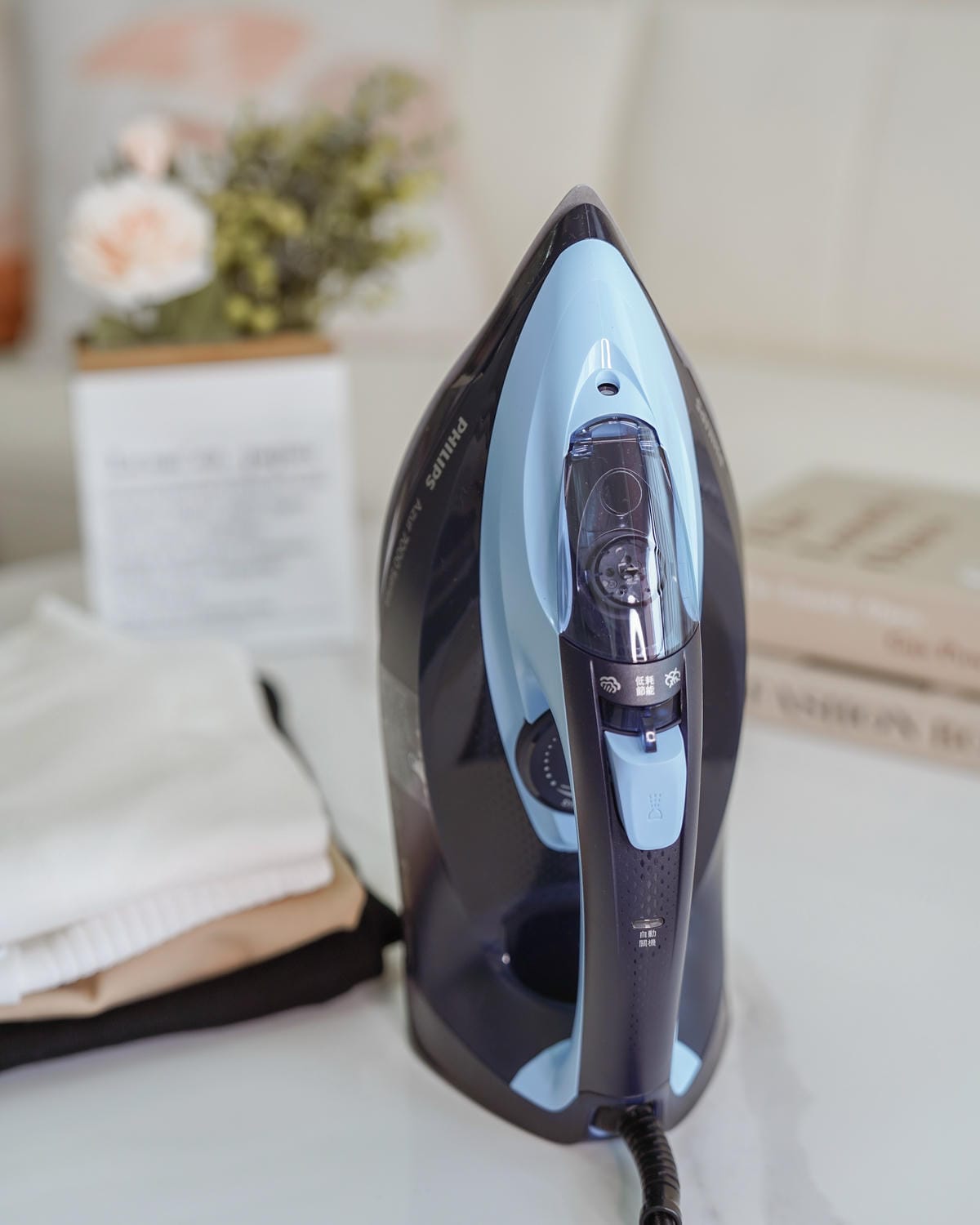 熨斗推薦 飛利浦 強力蒸氣熨斗 DST7041 輕鬆熨平各種衣物3.jpg 熨斗推薦 飛利浦 強力蒸氣熨斗 DST7041 輕鬆熨平各種衣物3.jpg