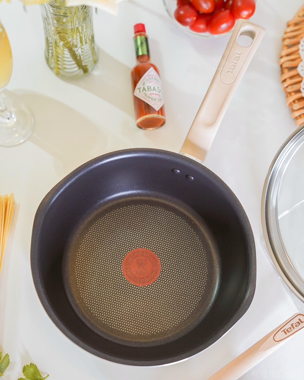 Tefal法國特福煮FUN鍋 千元內時尚絕美奶茶色不沾鍋 附一鍋到底番茄義大利麵食譜11.jpg Tefal法國特福煮FUN鍋 千元內時尚絕美奶茶色不沾鍋 附一鍋到底番茄義大利麵食譜11.jpg