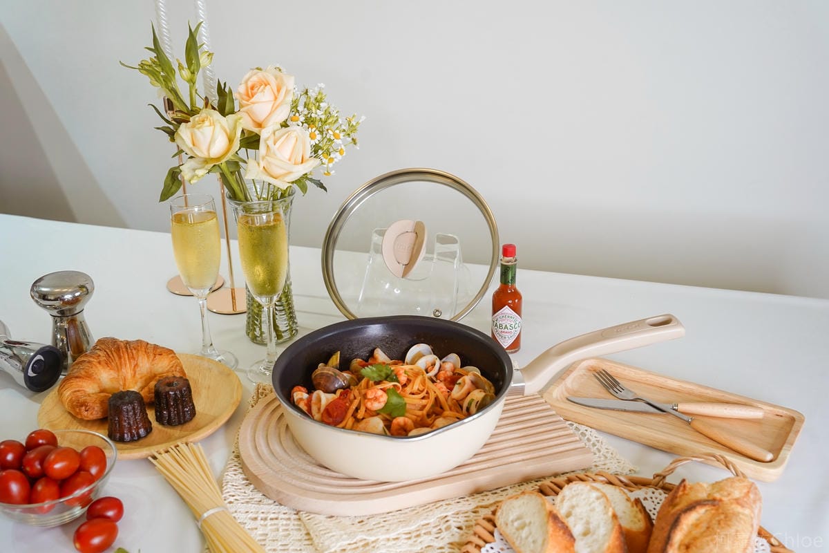 Tefal法國特福煮FUN鍋 千元內時尚絕美奶茶色不沾鍋 附一鍋到底番茄義大利麵食譜34.jpg Tefal法國特福煮FUN鍋 千元內時尚絕美奶茶色不沾鍋 附一鍋到底番茄義大利麵食譜34.jpg