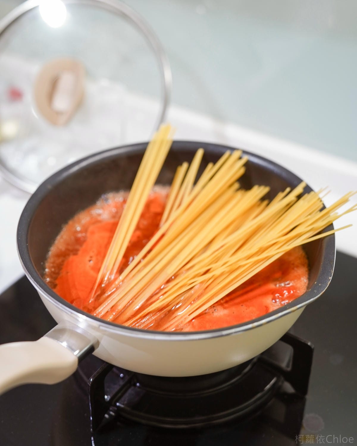 Tefal法國特福煮FUN鍋 千元內時尚絕美奶茶色不沾鍋 附一鍋到底番茄義大利麵食譜29.jpg Tefal法國特福煮FUN鍋 千元內時尚絕美奶茶色不沾鍋 附一鍋到底番茄義大利麵食譜29.jpg