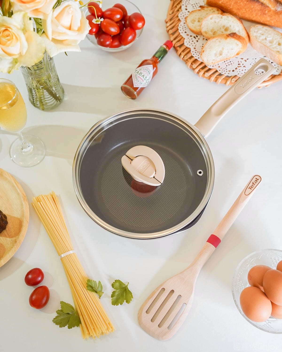 Tefal法國特福煮FUN鍋 千元內時尚絕美奶茶色不沾鍋 附一鍋到底番茄義大利麵食譜3.jpg Tefal法國特福煮FUN鍋 千元內時尚絕美奶茶色不沾鍋 附一鍋到底番茄義大利麵食譜3.jpg