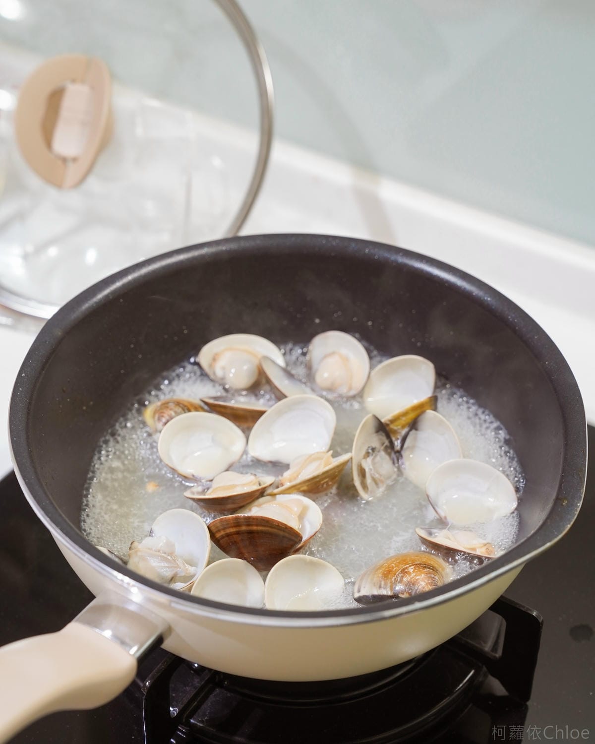 Tefal法國特福煮FUN鍋 千元內時尚絕美奶茶色不沾鍋 附一鍋到底番茄義大利麵食譜28.jpg Tefal法國特福煮FUN鍋 千元內時尚絕美奶茶色不沾鍋 附一鍋到底番茄義大利麵食譜28.jpg