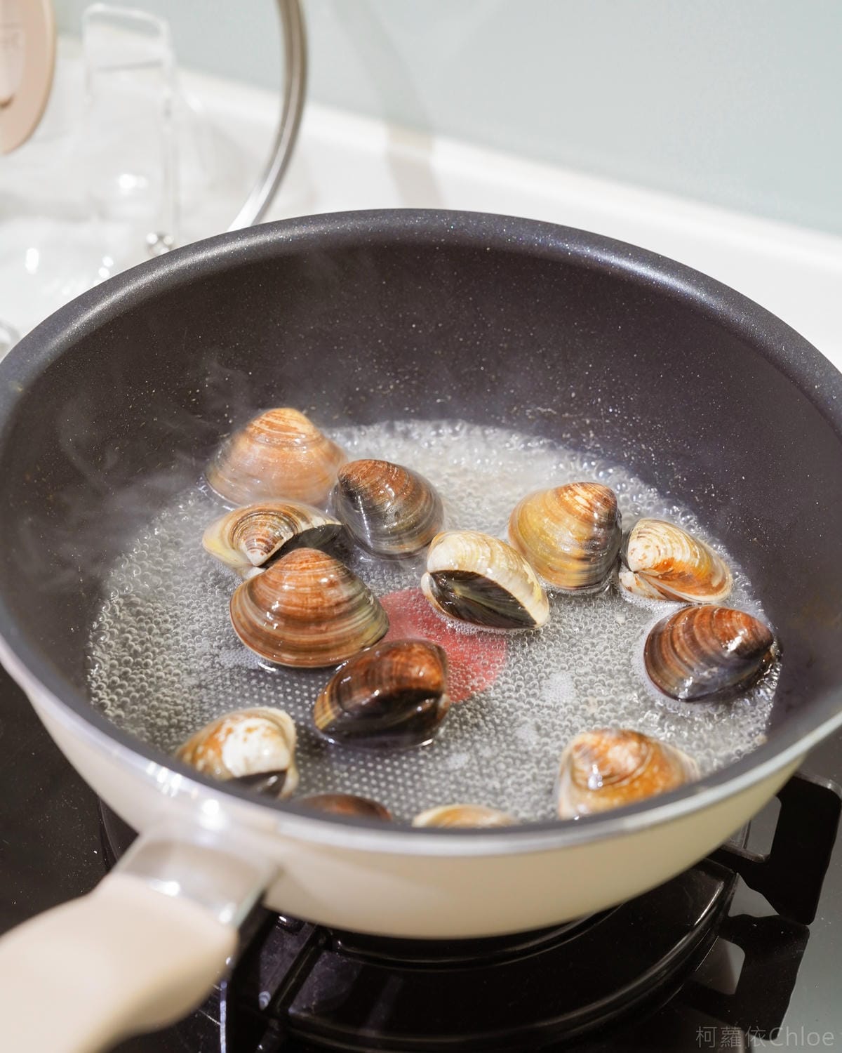 Tefal法國特福煮FUN鍋 千元內時尚絕美奶茶色不沾鍋 附一鍋到底番茄義大利麵食譜25.jpg Tefal法國特福煮FUN鍋 千元內時尚絕美奶茶色不沾鍋 附一鍋到底番茄義大利麵食譜25.jpg