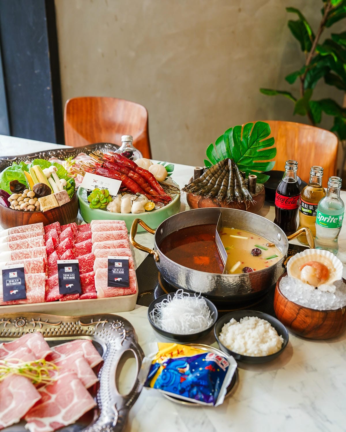 台南東區火鍋|花花世界鍋物 一蝦一世界 孤高的神級殿堂A5和牛個人套餐必點 母親節餐廳推薦14.jpg 台南東區火鍋|花花世界鍋物 一蝦一世界 孤高的神級殿堂A5和牛個人套餐必點 母親節餐廳推薦14.jpg