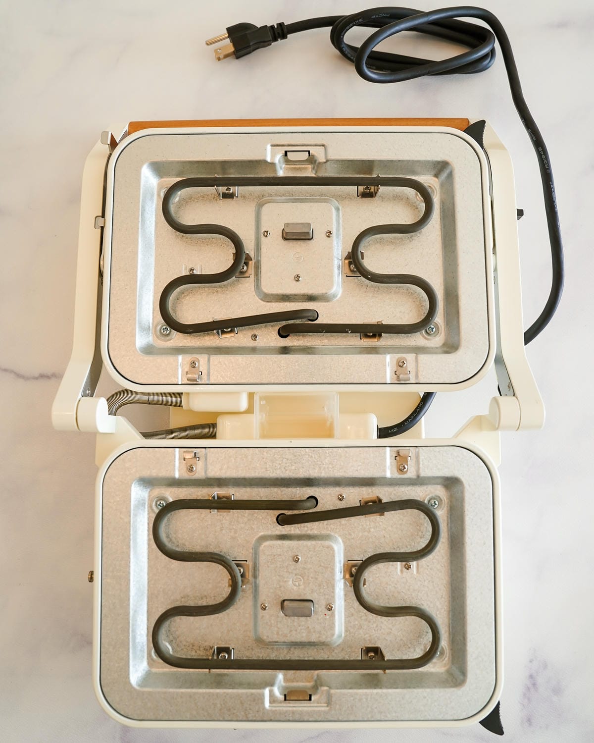 MATURE美萃 夾心陶瓷爐 奶油白質感小家電推薦 結合火烤兩吃 電烤盤 熱壓機 還能做章魚燒6.jpg MATURE美萃 夾心陶瓷爐 奶油白質感小家電推薦 結合火烤兩吃 電烤盤 熱壓機 還能做章魚燒6.jpg