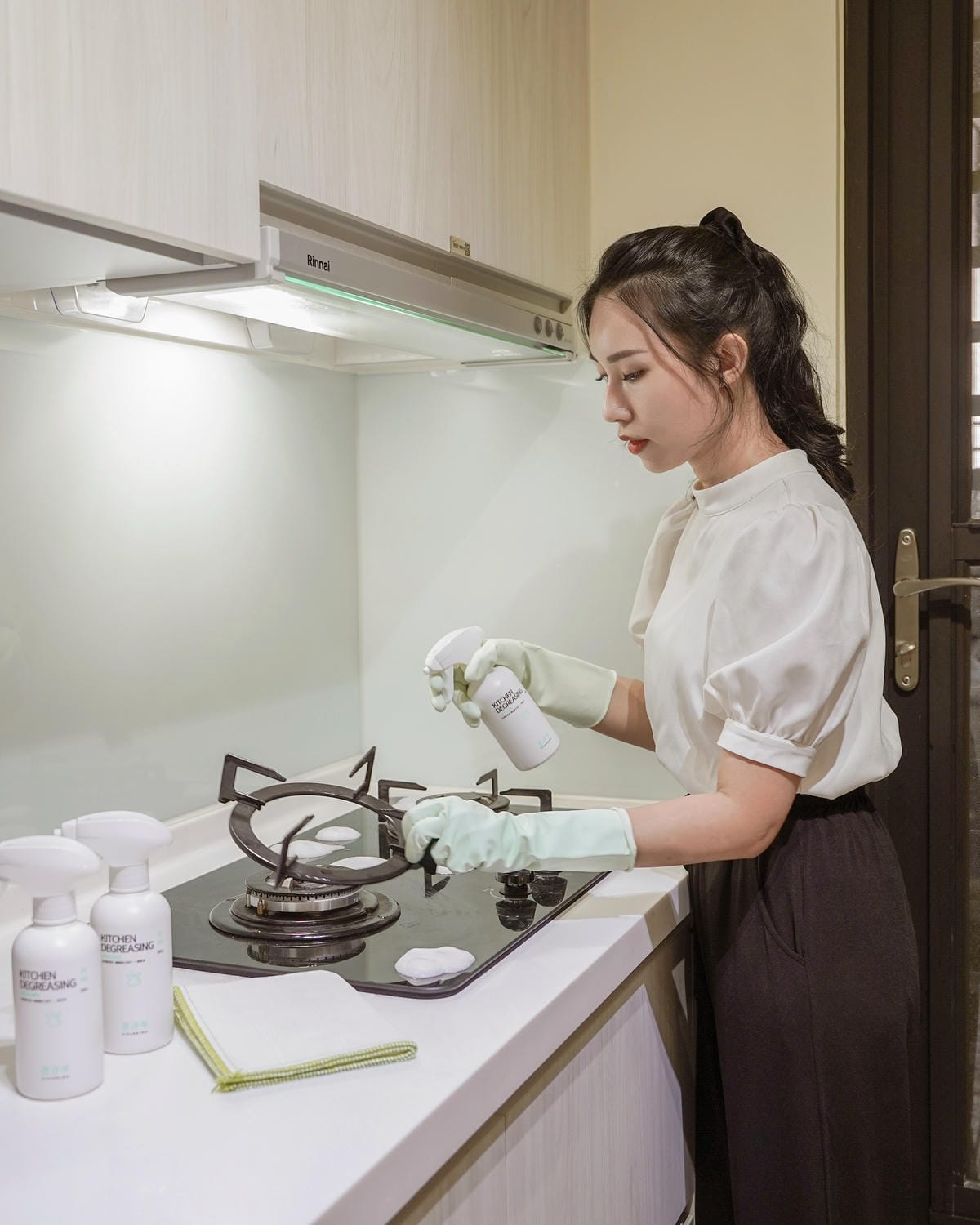 潔淨學廚房去油慕斯 輕鬆刷洗油汙不費力 瓦斯爐 抽油煙機 氣炸鍋清潔好乾淨9.JPG 潔淨學廚房去油慕斯 輕鬆刷洗油汙不費力 瓦斯爐 抽油煙機 氣炸鍋清潔好乾淨9.JPG